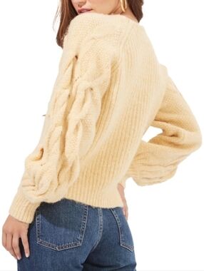 ASTR the Label Lizette Cable Knit Statement Sleeve Pastel Yellow Sweater, Med‎